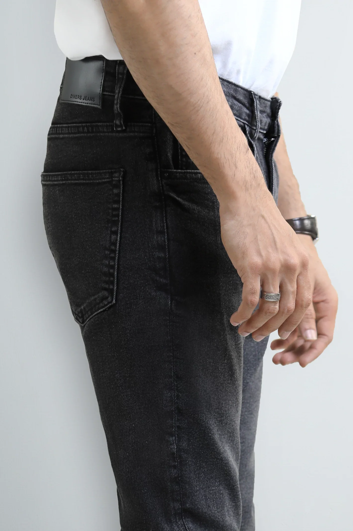 Black Slim Fit Jeans - Image 2