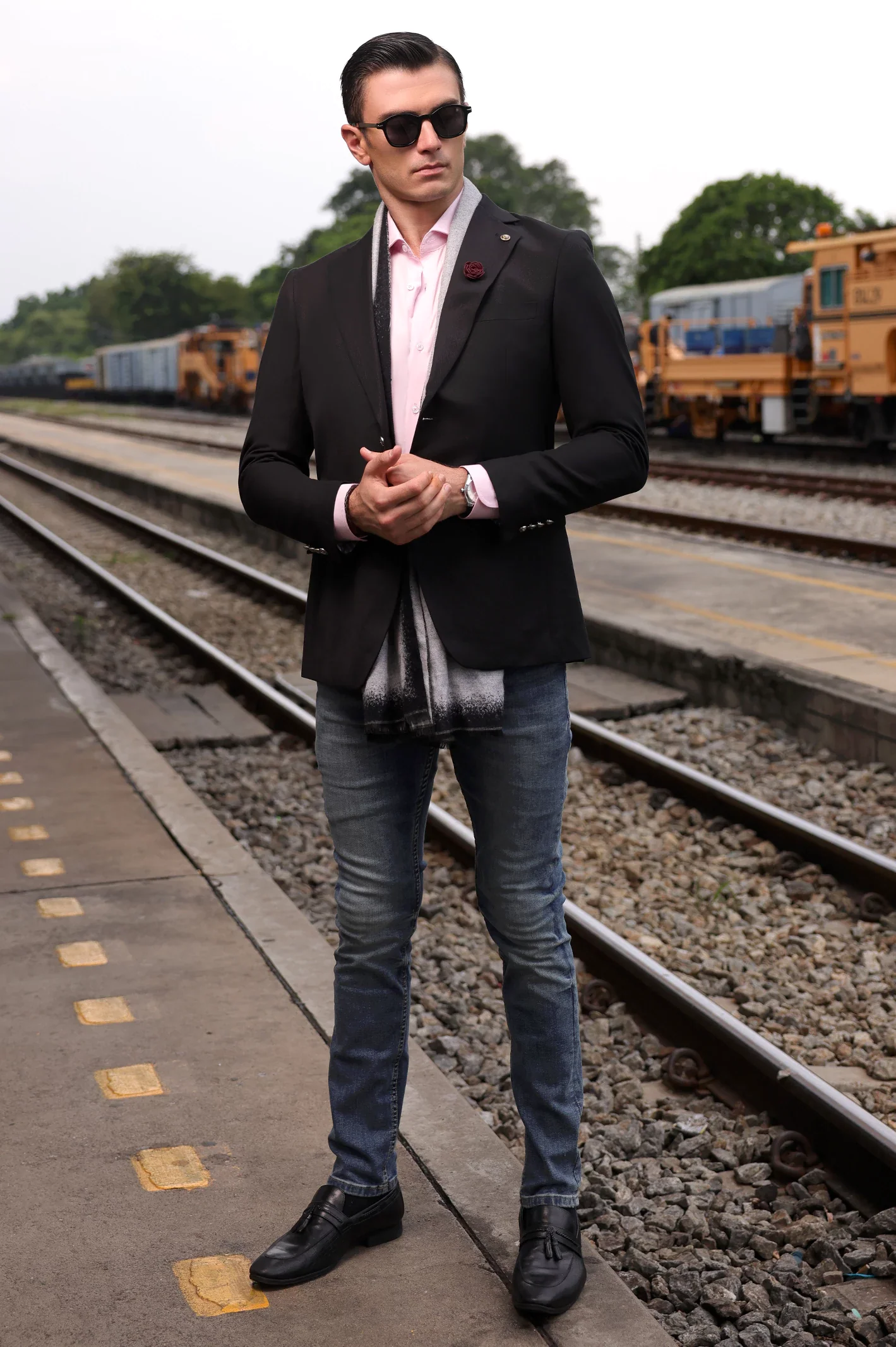 Black Plain Blazer - Image 2