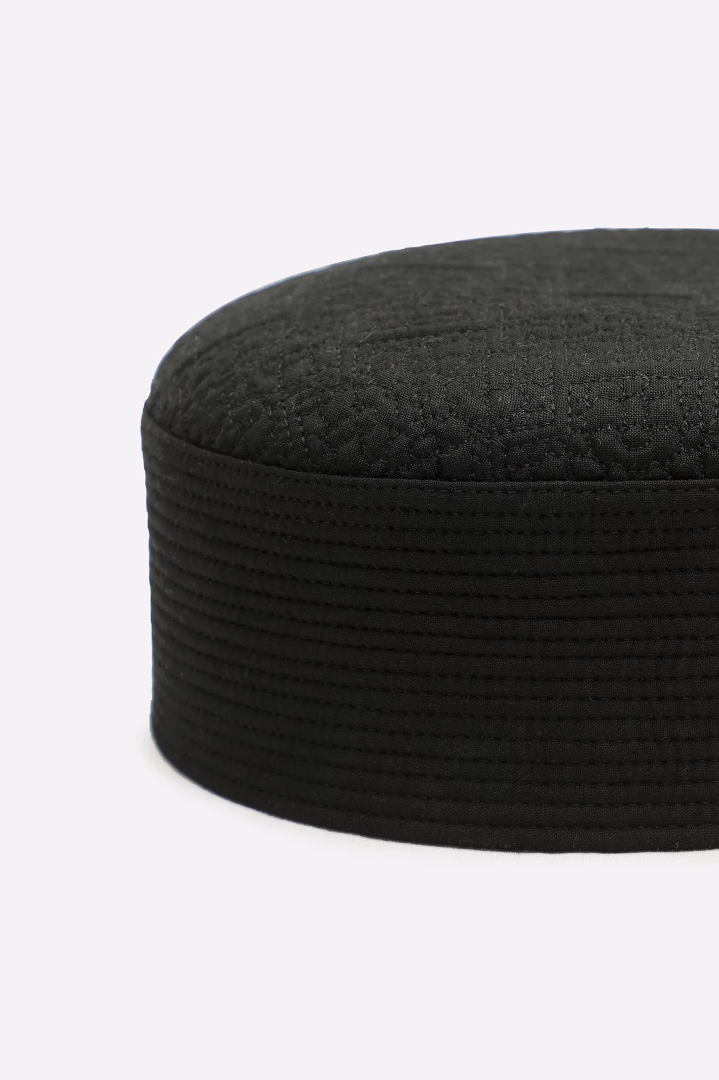 Black Cap For Men - Image 2