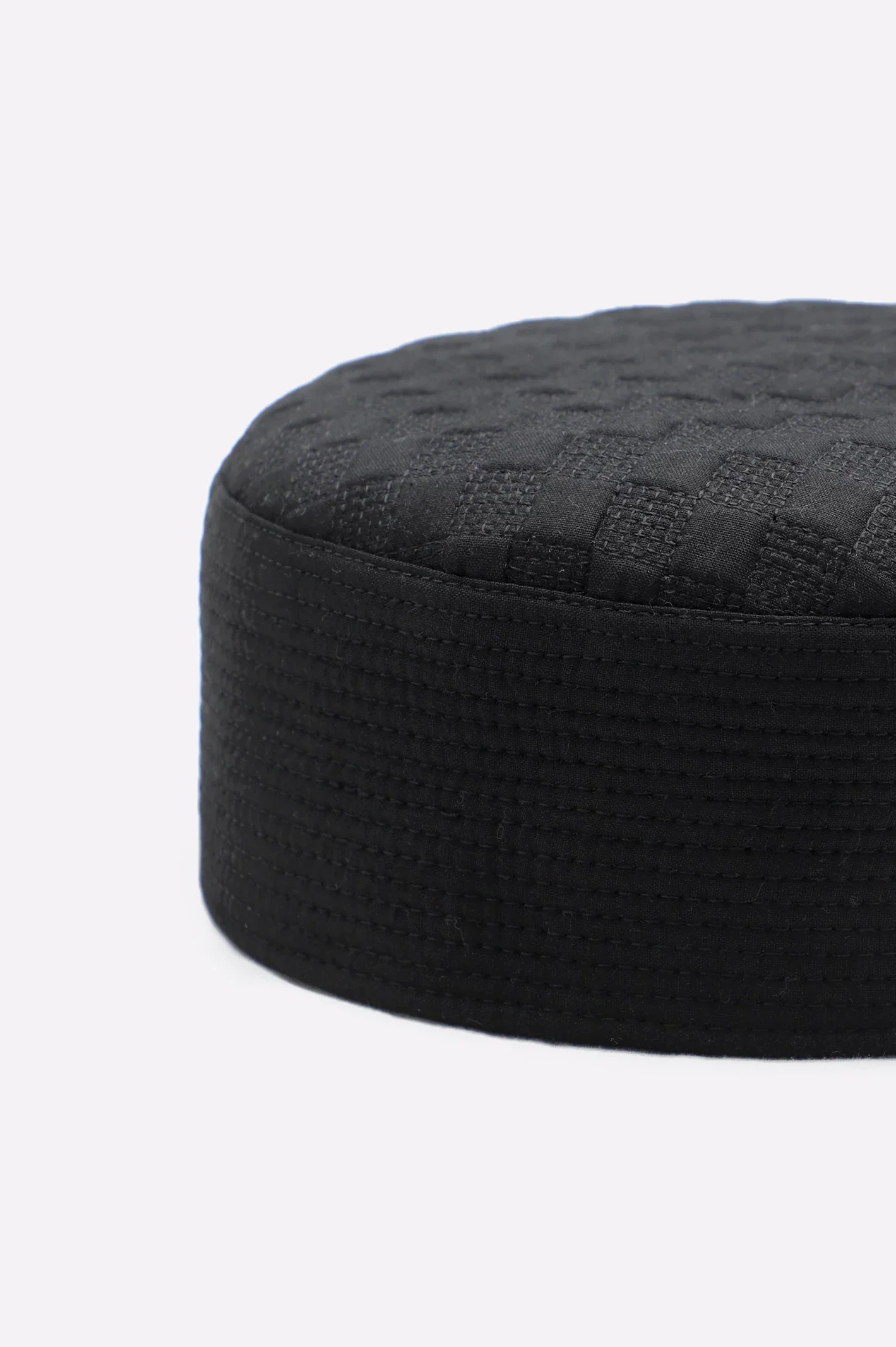 Black Cap For Men - Image 2
