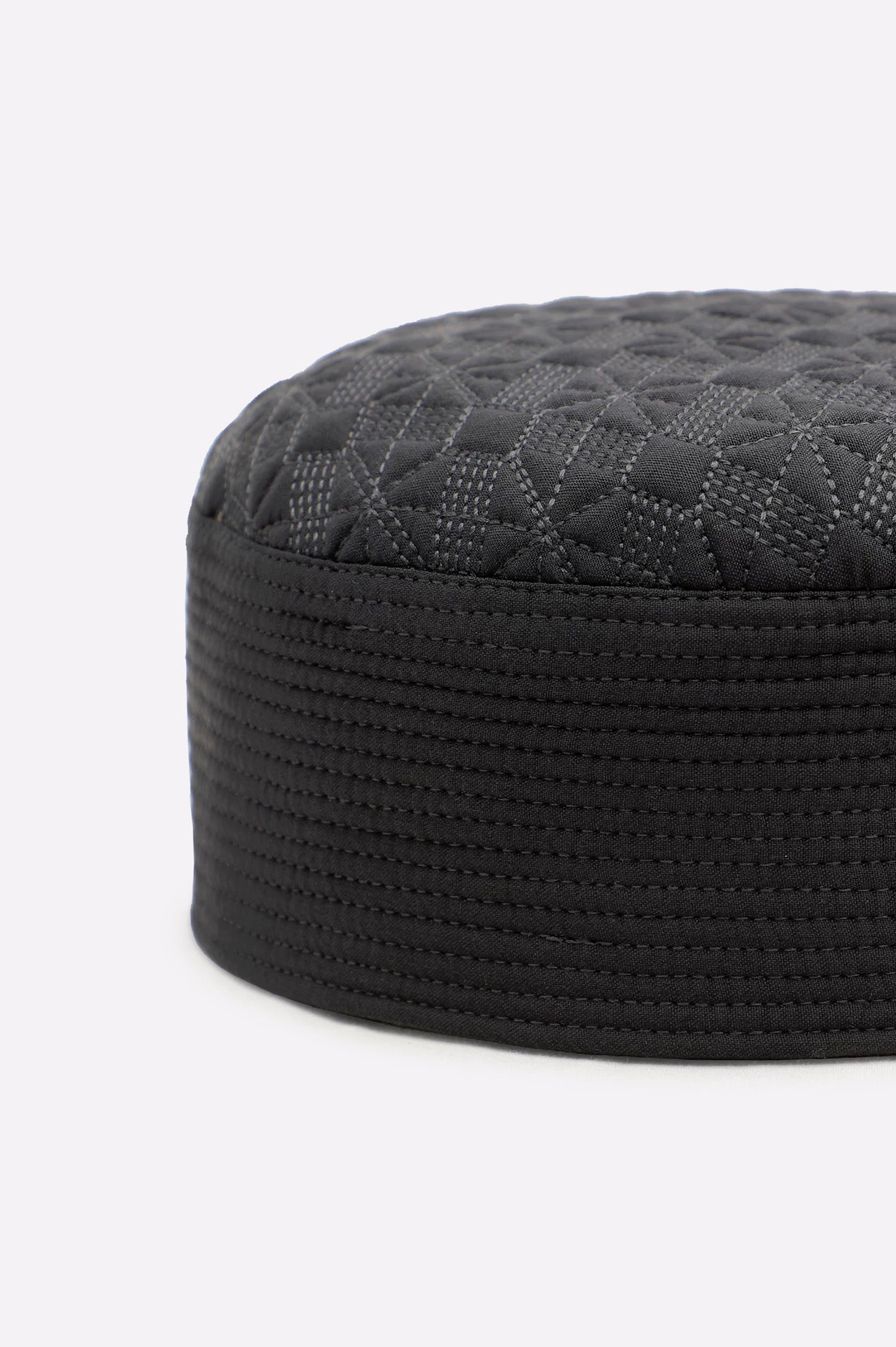 Dark Grey Cap For Men - Image 2