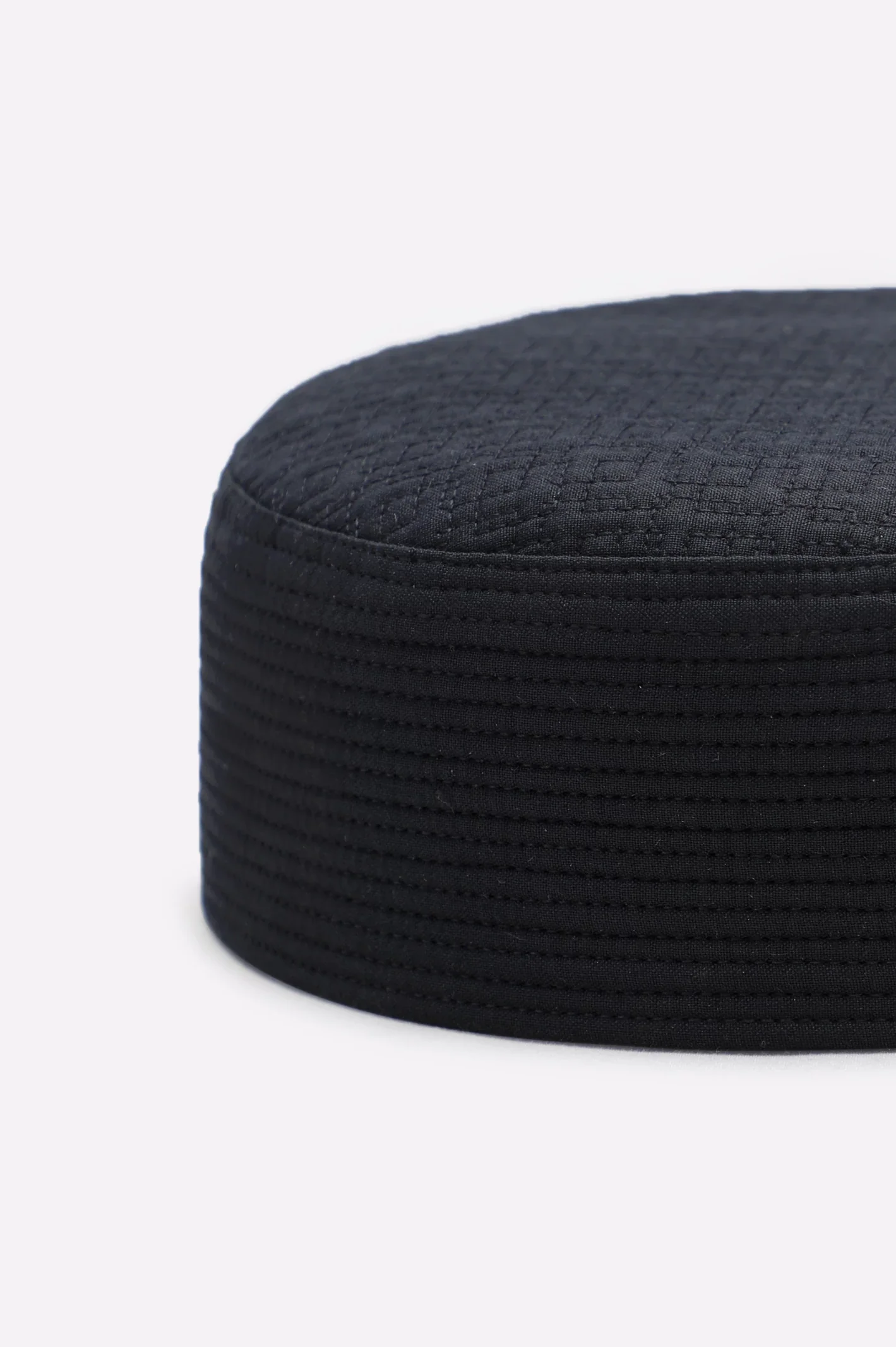 Dark Grey Cap For Men - Image 2