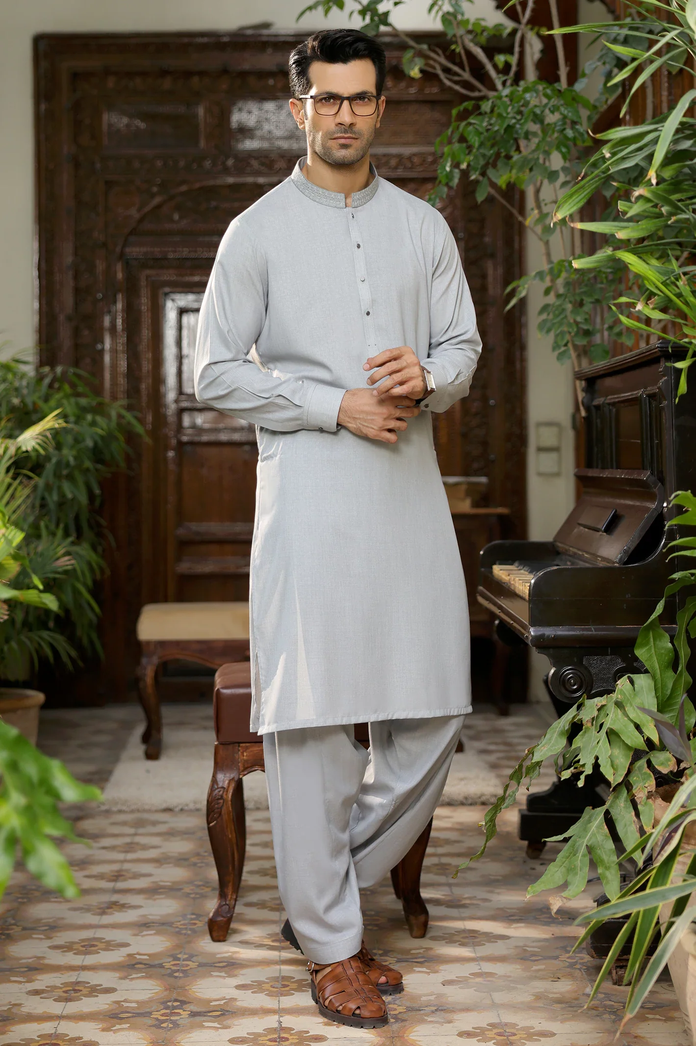 Light Grey Wash & Wear Shalwar Kameez - Image 2