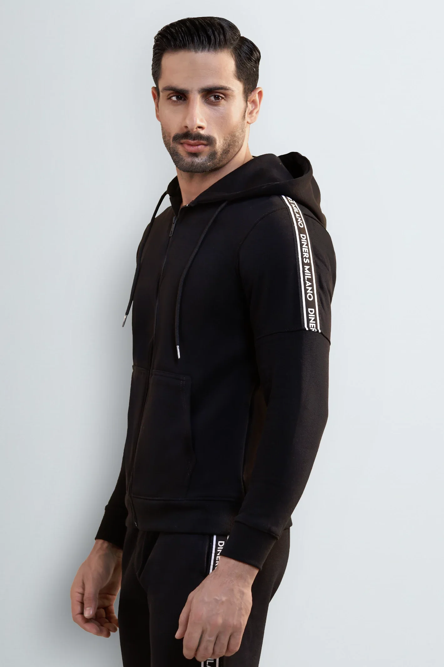 Men's Black Solid Zip-Up Hoodie - Image 3