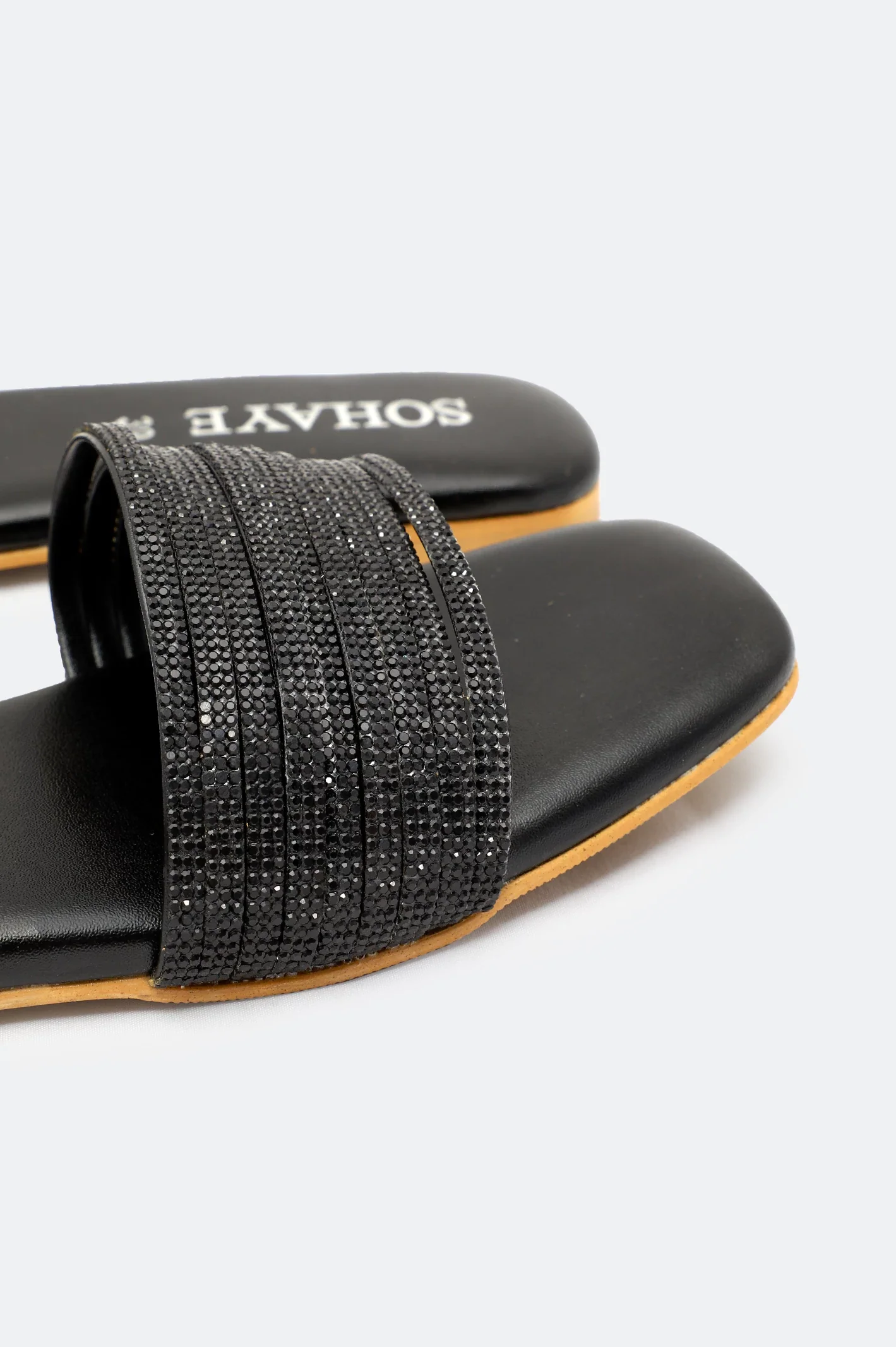 Black Ladies Casual Slippers - Image 2