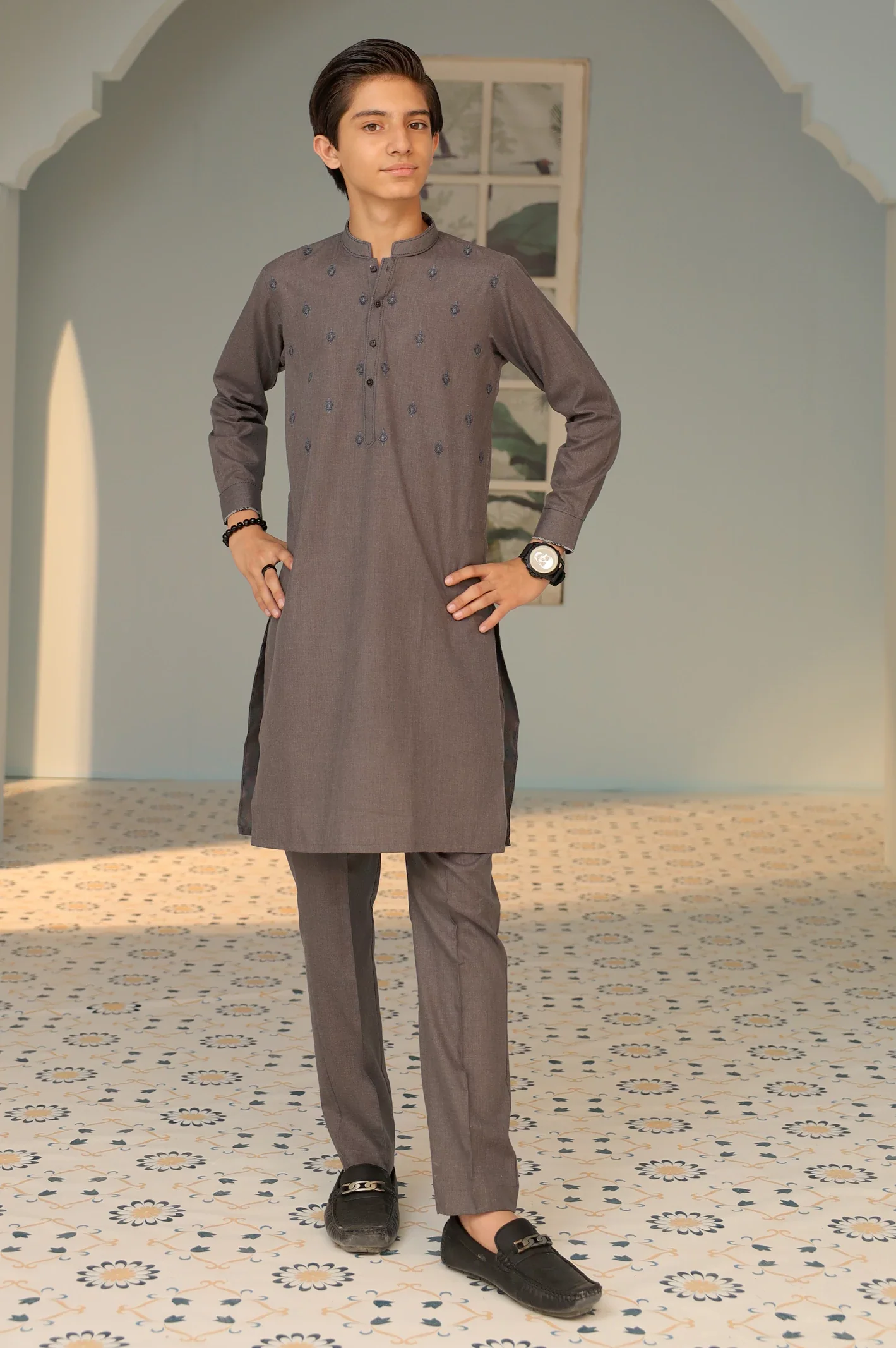 Boys Dark Grey Kurta Pajama - Image 3