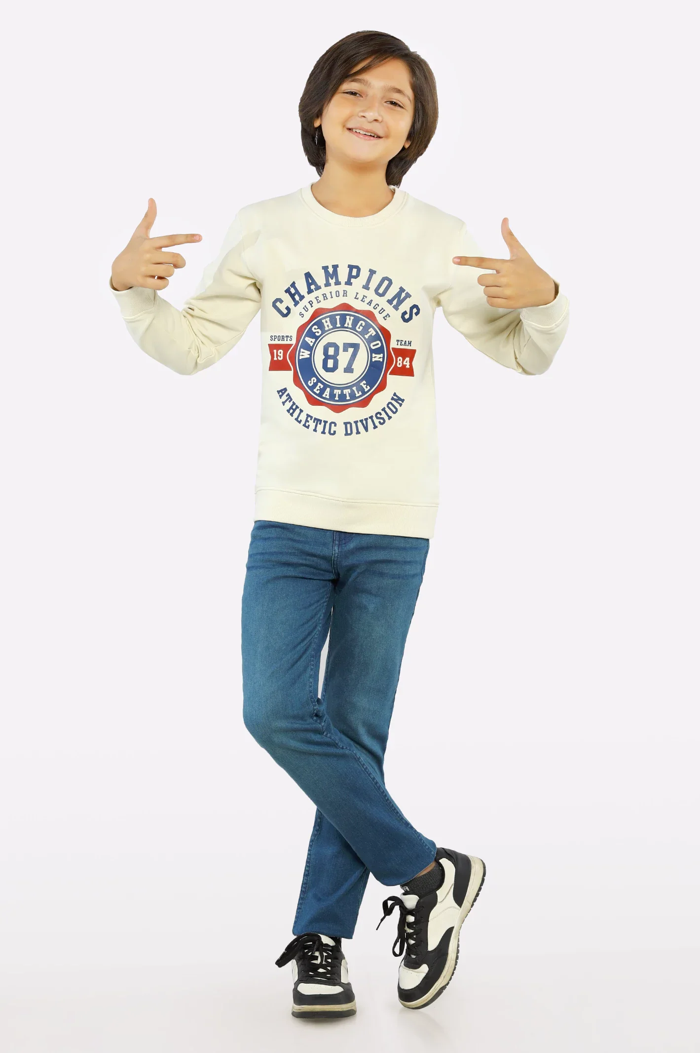 Off White Graphic Printed Boys Sweatshirt - Image 2