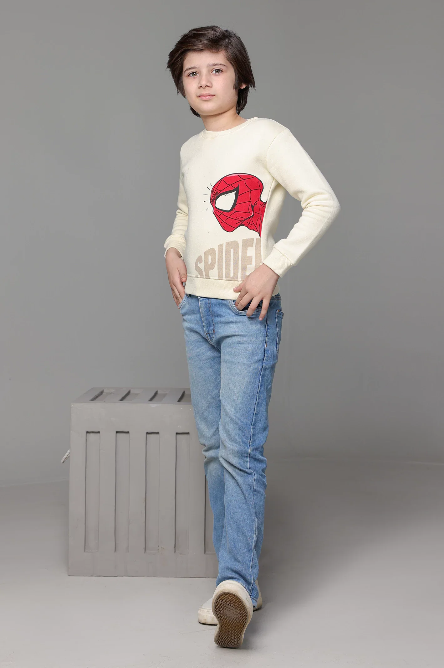 Spider Man Graphic Print Boys Sweatshirt - Image 2