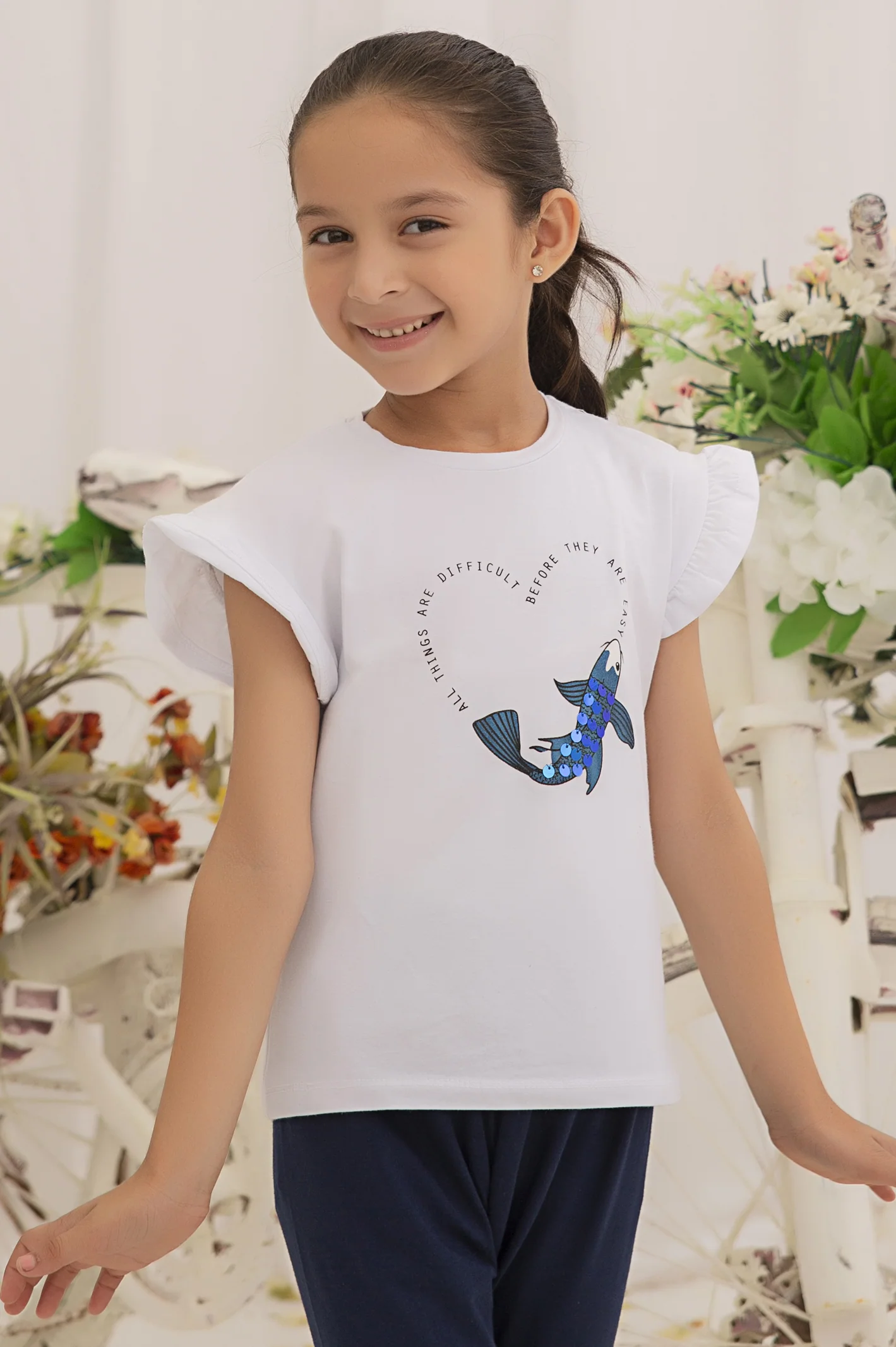 White Heart Print Girls T-Shirt - Image 2