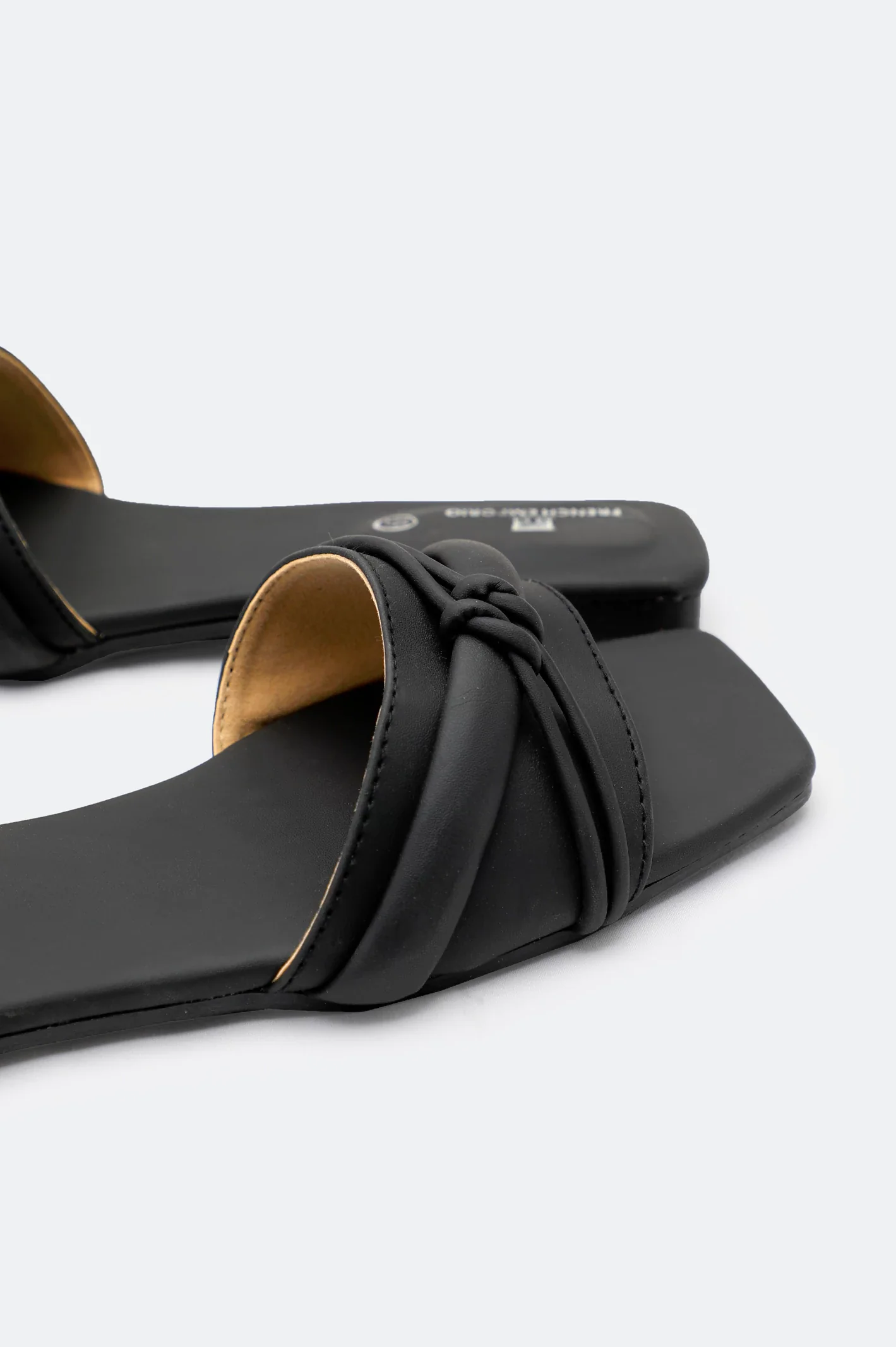 Black Ladies Casual Slippers - Image 2