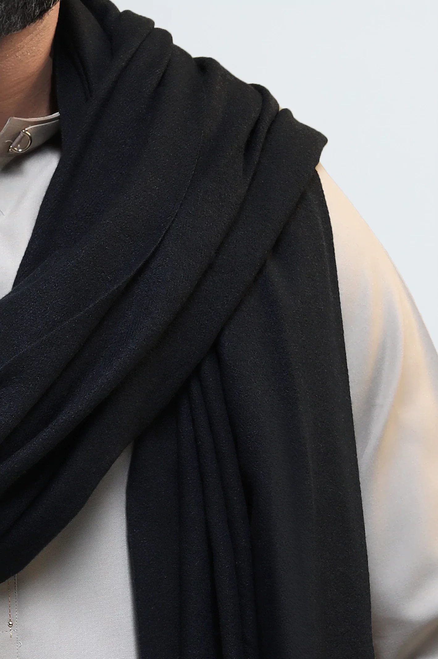 Black Men's Shawl - Image 3