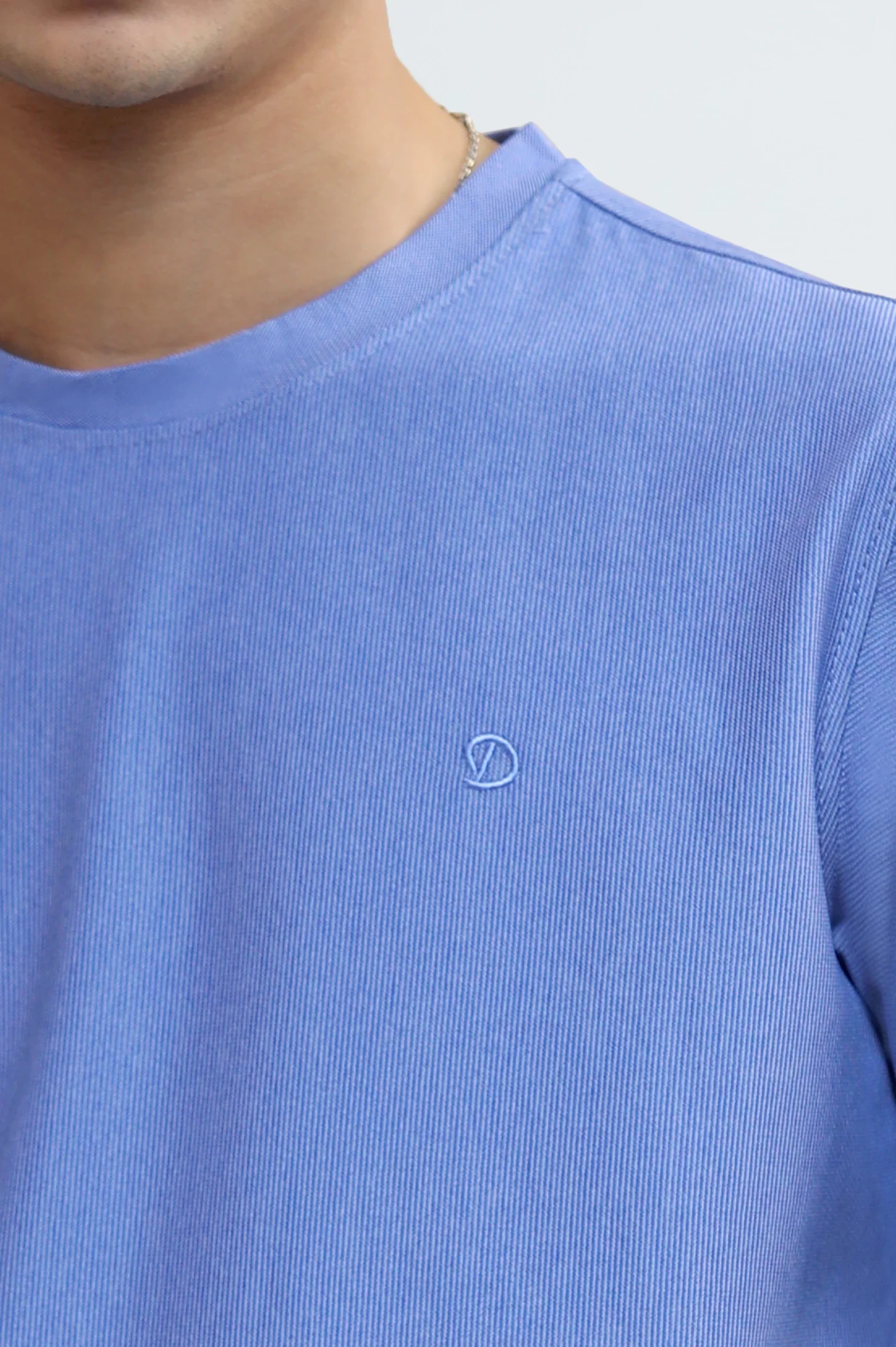 Blue Basic Crew Neck T-Shirt - Image 3