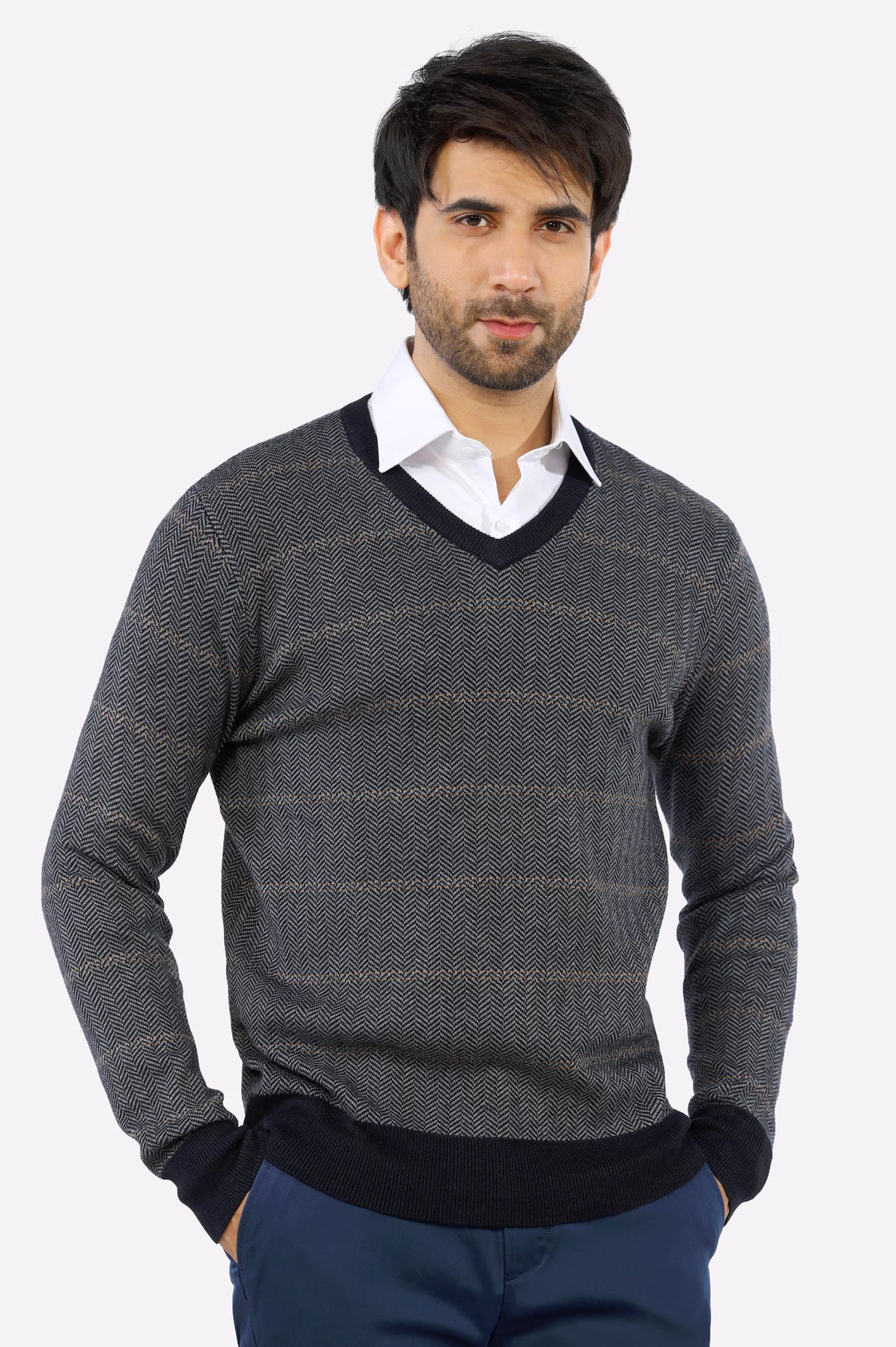 Light Grey V-Neck Gents Sweater