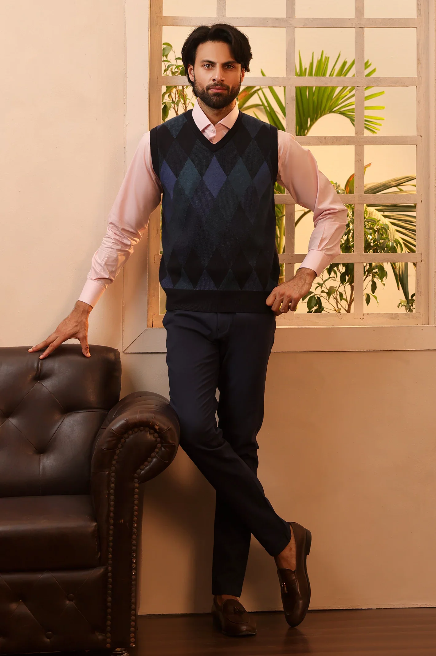 Men V-neck Dark Blue Sleeveless Sweater - Image 2