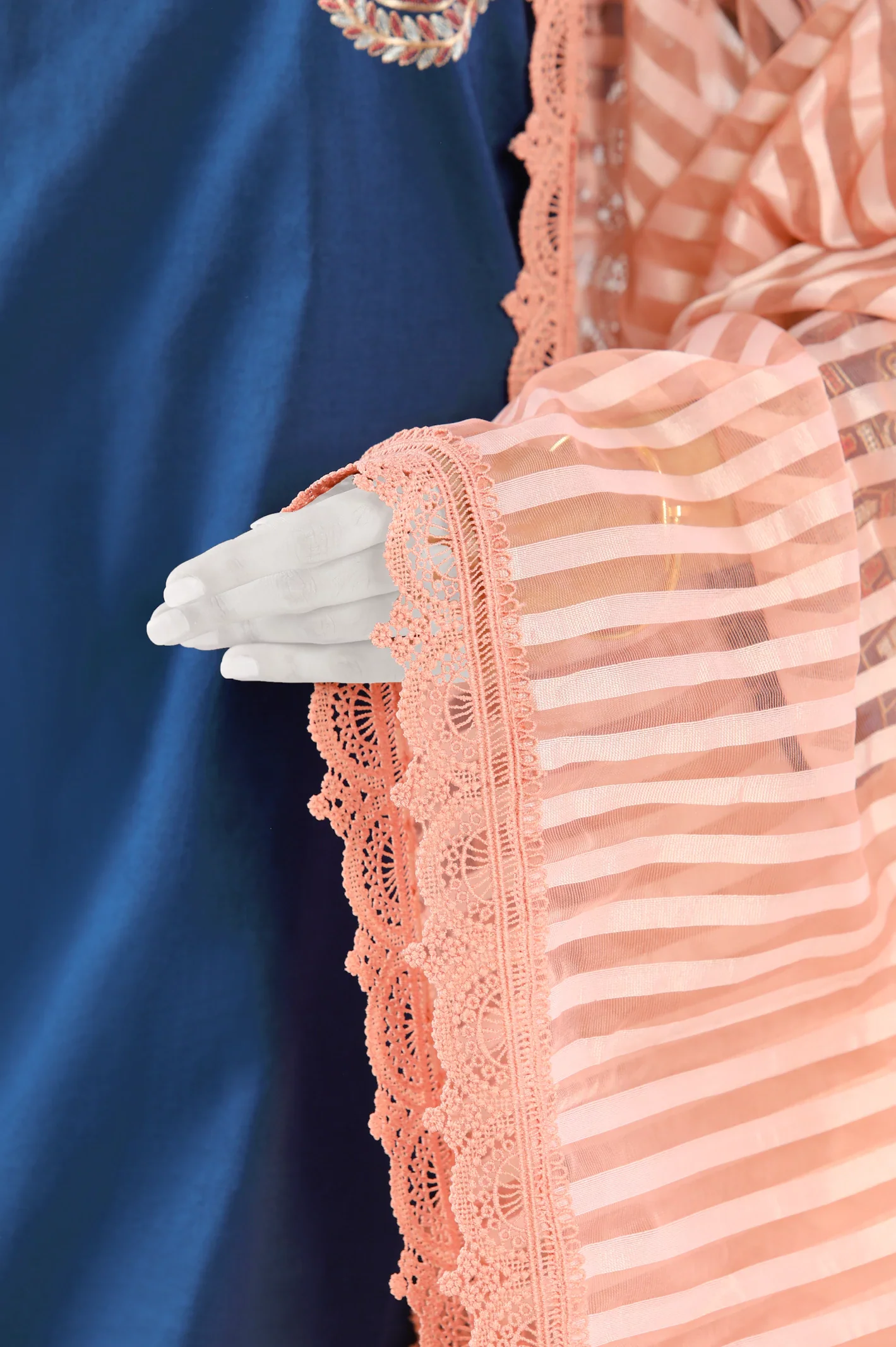 Pink Plain Dupatta - Image 4