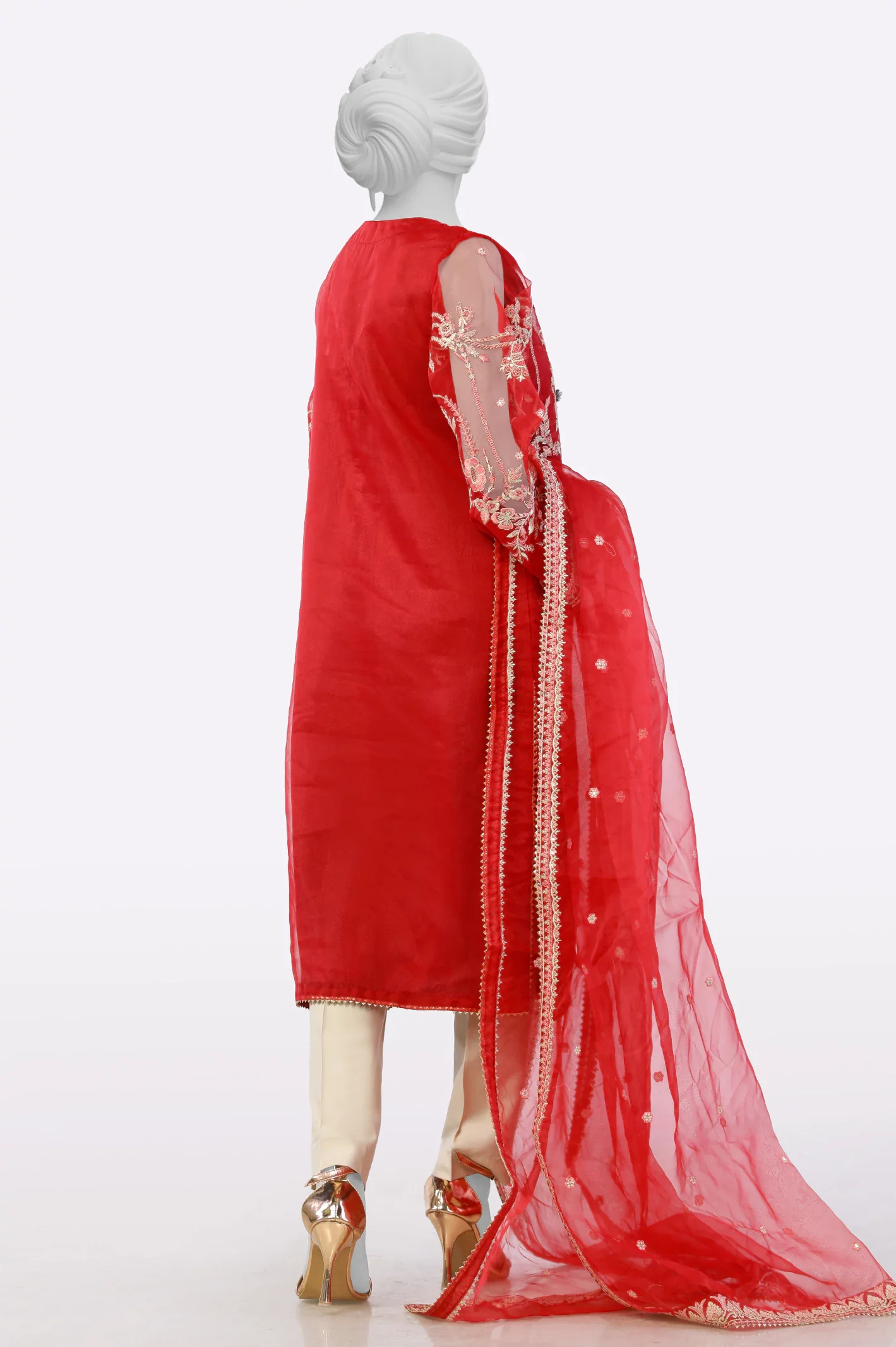 Red Embroidered Kurti With Dupatta - Image 3