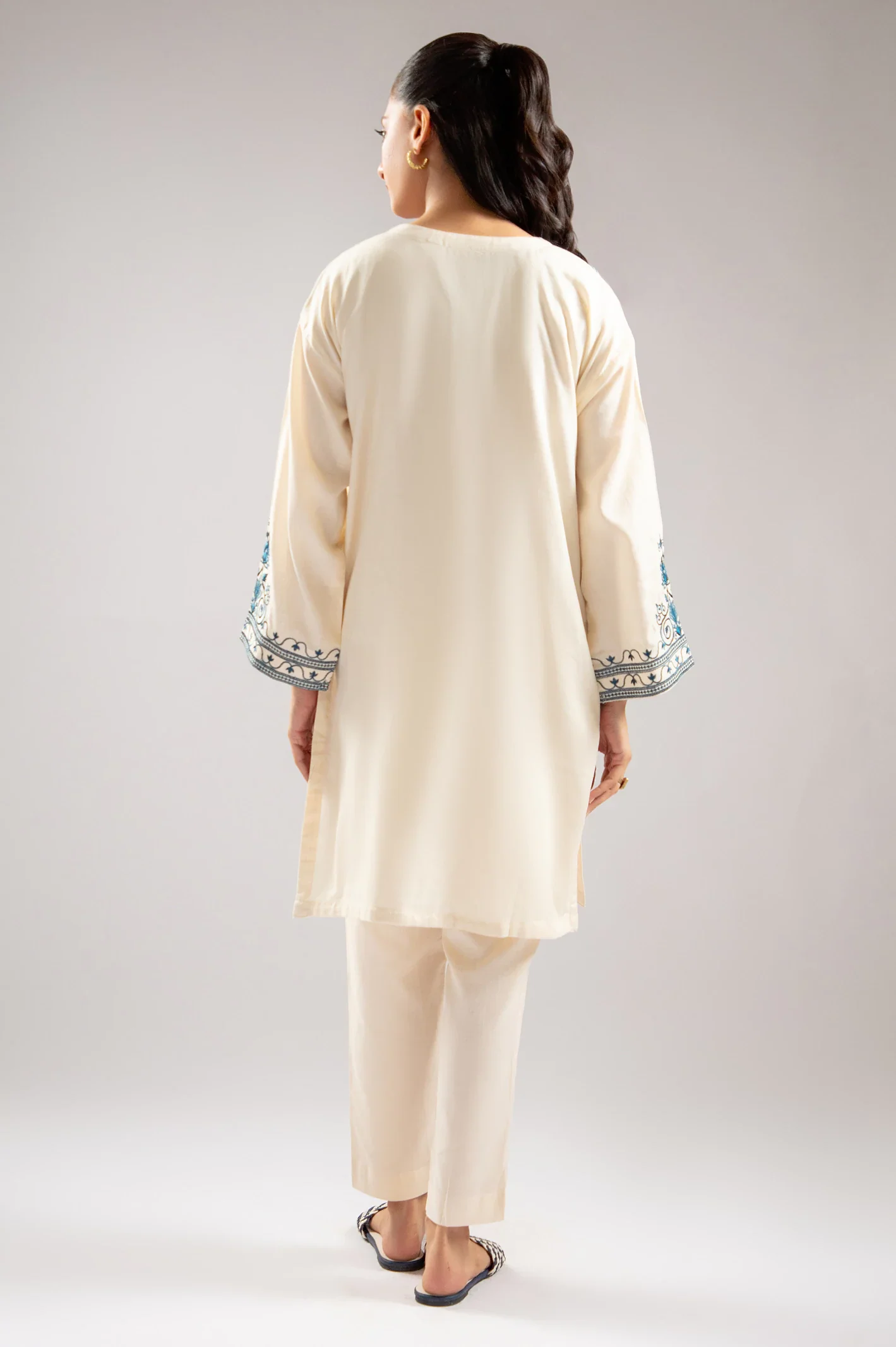 Ivory Embroidered 2PC - Image 4