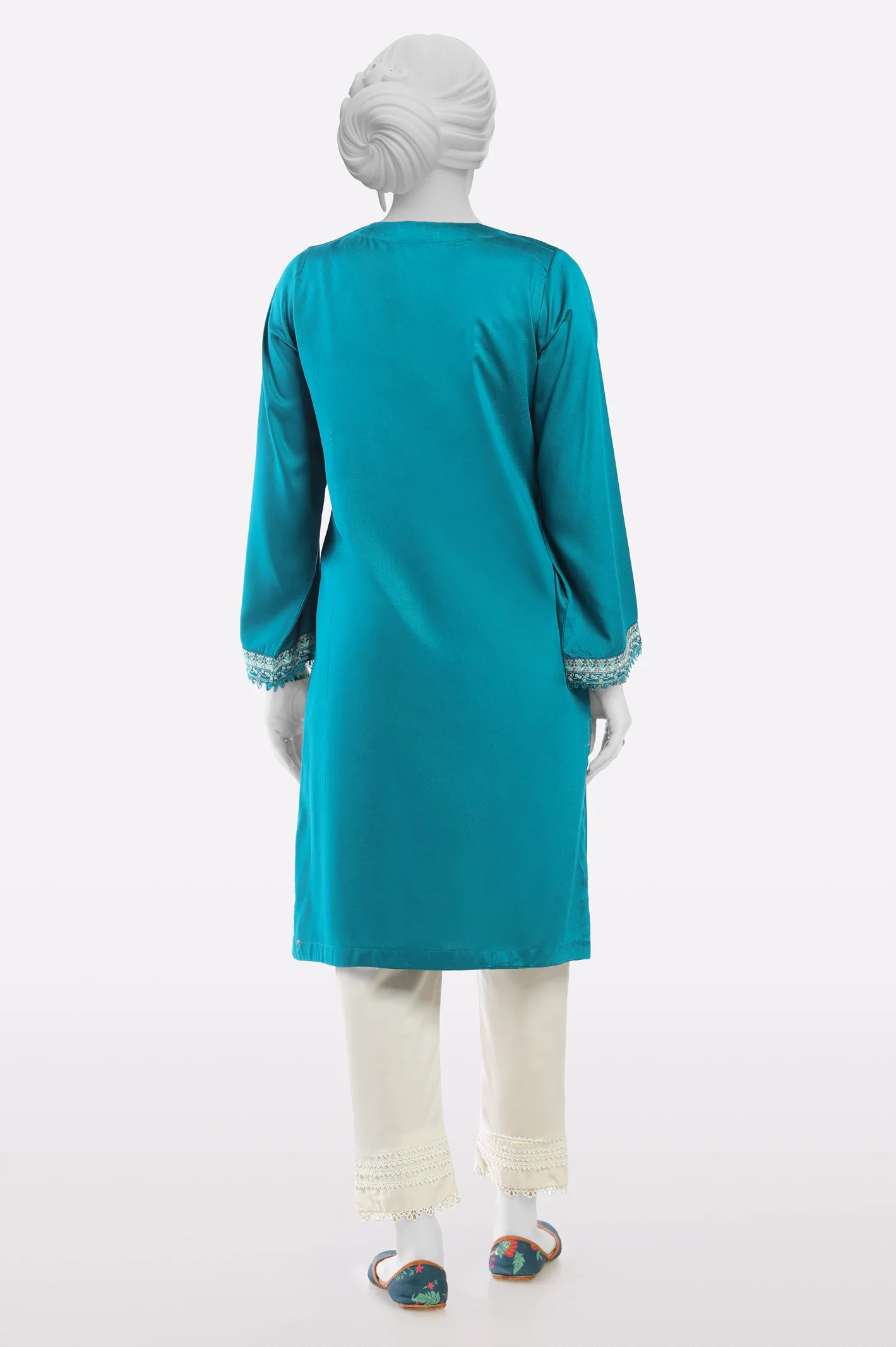 Green Embroidered Kurti - Image 3