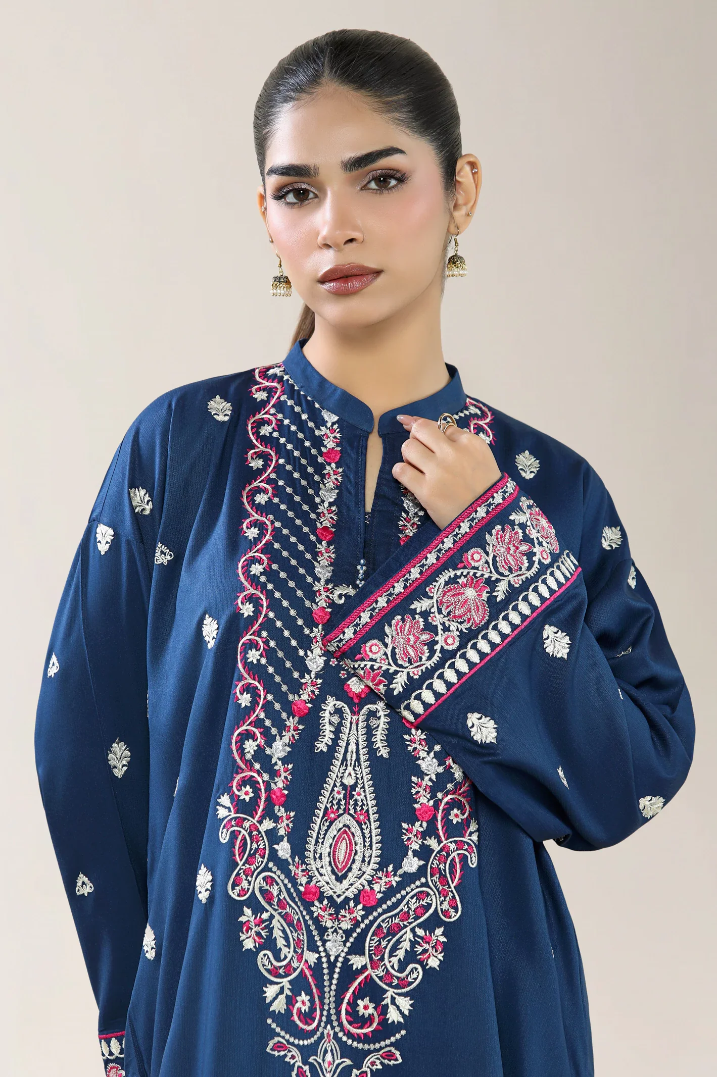 Embroidered 2PC - Image 2