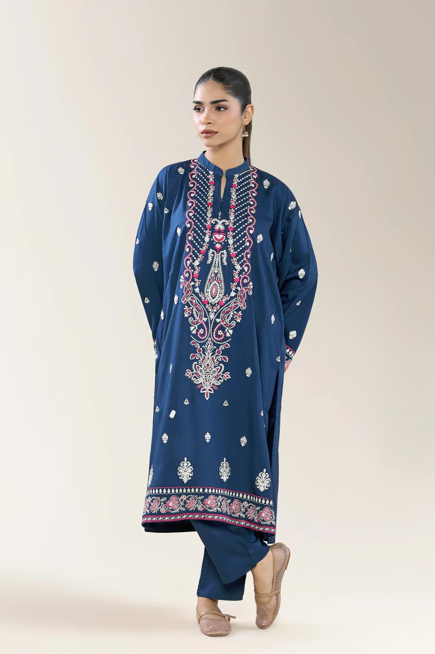 Embroidered 2PC - Image 3