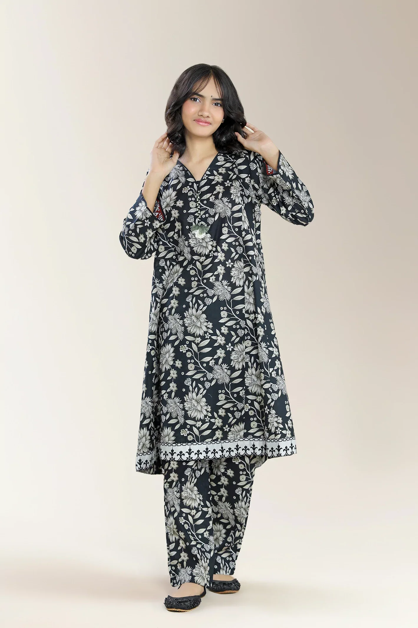 Printed Cambric Black Teens 2PC