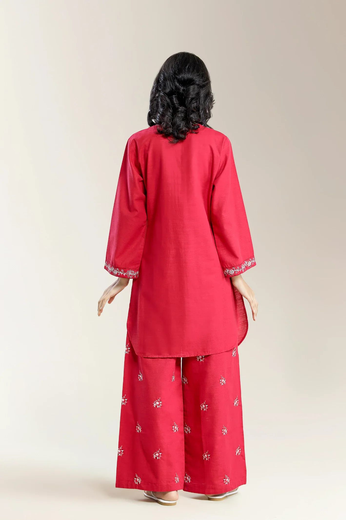 Embroidered Khaddar Red Teens 2PC - Image 2
