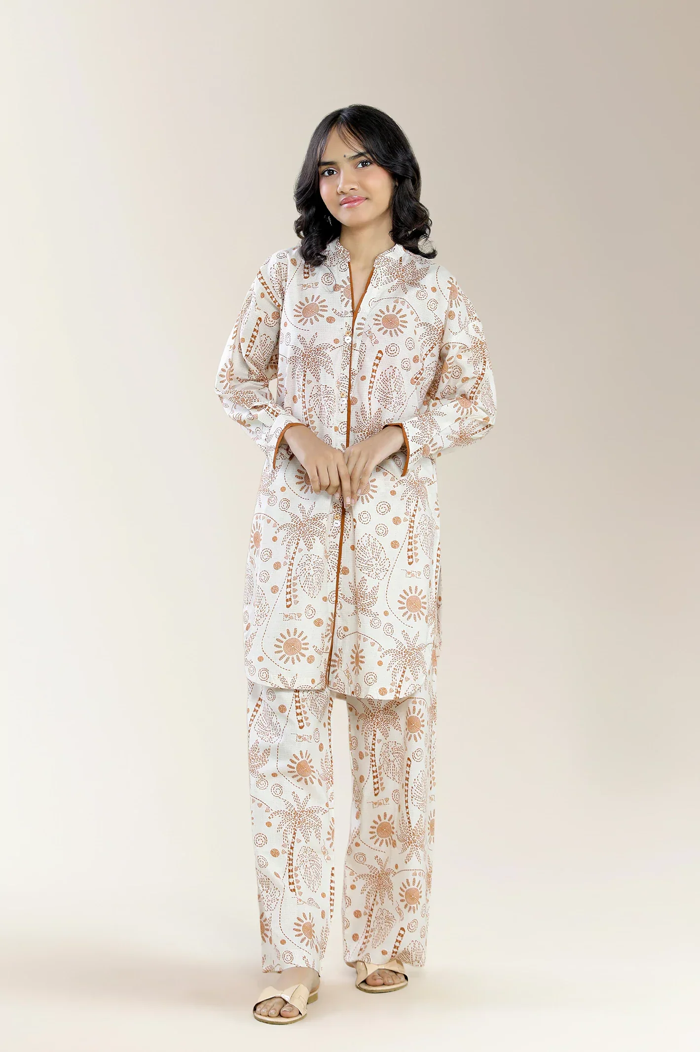 Embroidered Cambric Beige Teens 2PC