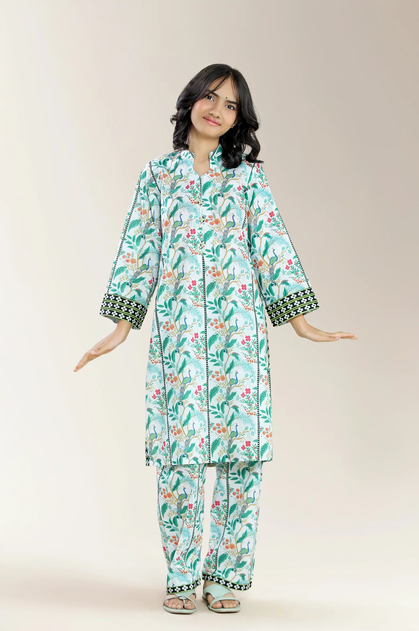 Embroidered Cambric Ivory Teens 2PC
