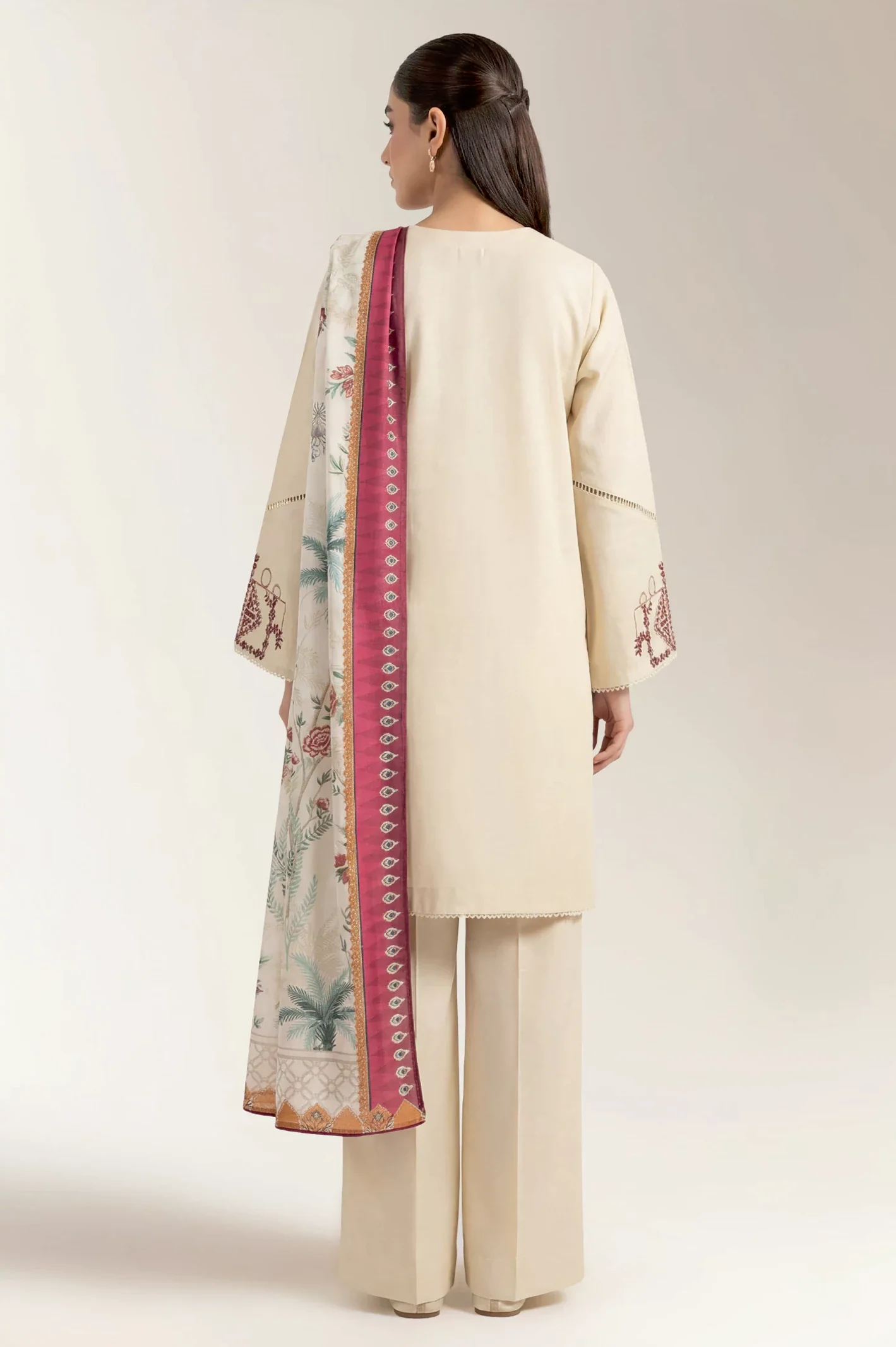 Embroidered Khaddar Unstitched 3PC - Image 3