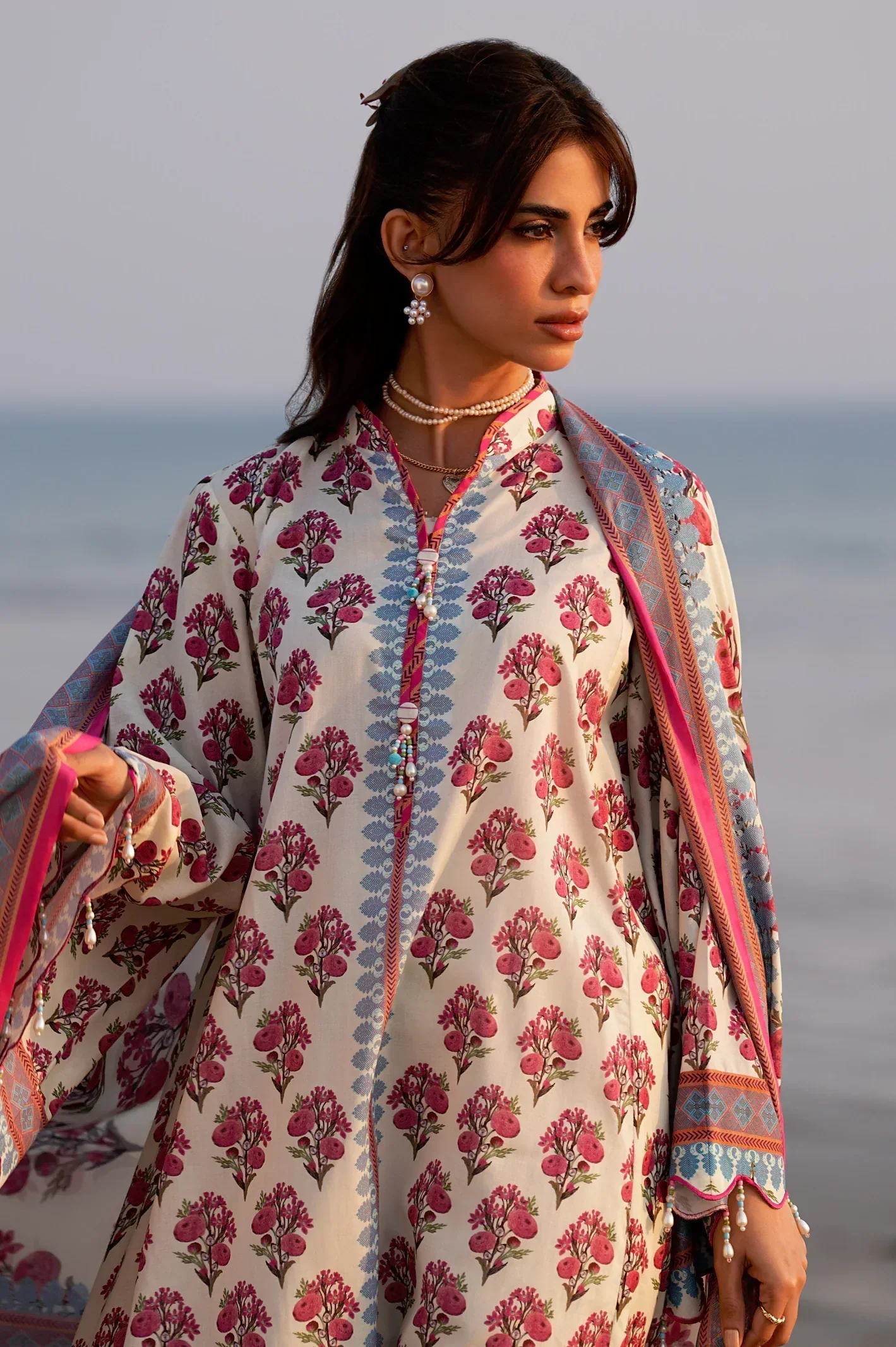 Printed Lawn-Offwhite Unstitched 3Pc