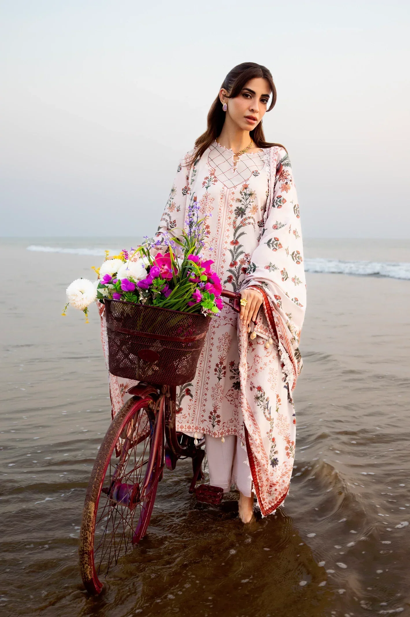 Printed Lawn-Cream Unstitched 3PC - Image 3